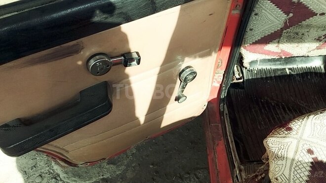 Moskvich 412 1977, 500 km - 0.2 л - Şirvan