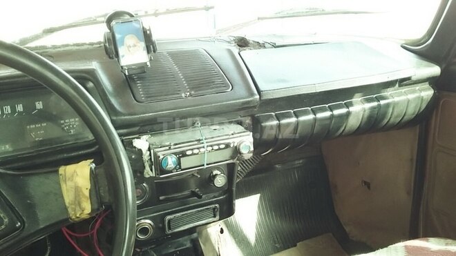 Moskvich 412 1977, 500 km - 0.2 л - Şirvan