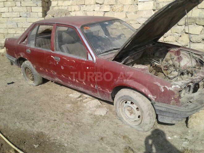 Opel  1982, 0 km - 0.1 l - Bakı