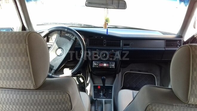Mercedes 190 1991, 270,675 km - 2.0 l - Sumqayıt