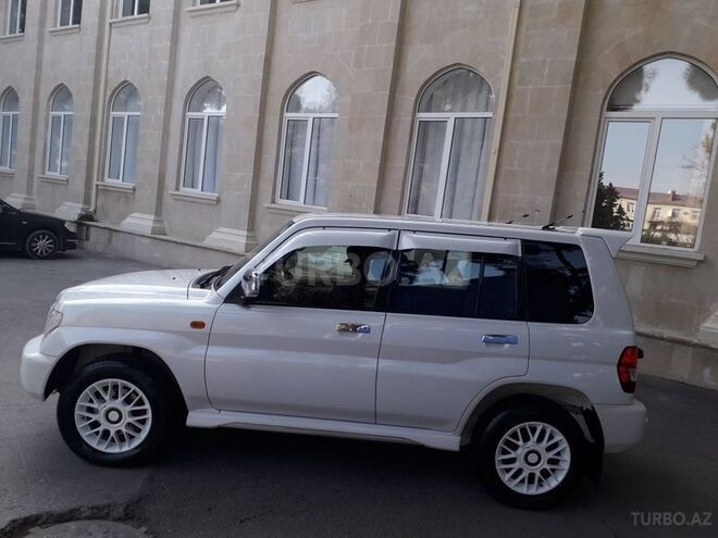 Mitsubishi Pajero io 2001, 186,855 km - 2.0 l - Sumqayıt