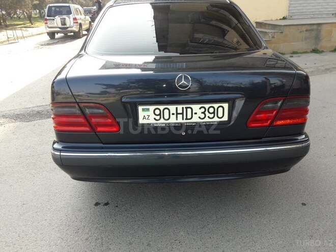 Mercedes E 320 2000, 229,000 km - 3.2 л - Bakı