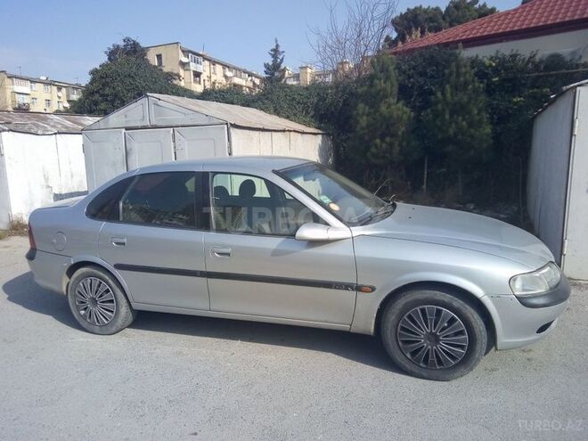 Opel Vectra 1997, 327,580 km - 1.8 l - Bakı
