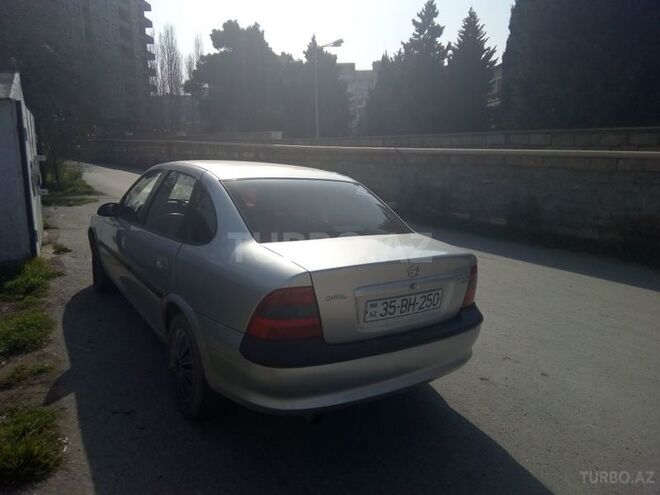 Opel Vectra 1997, 327,580 km - 1.8 l - Bakı