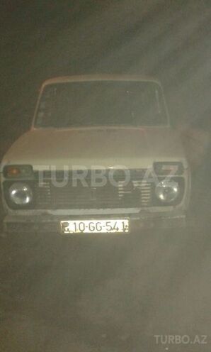 LADA (VAZ) Niva 1980, 55,986 km - 1.6 л - Yardımlı