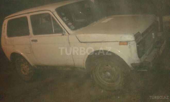 LADA (VAZ) Niva 1980, 55,986 km - 1.6 л - Yardımlı