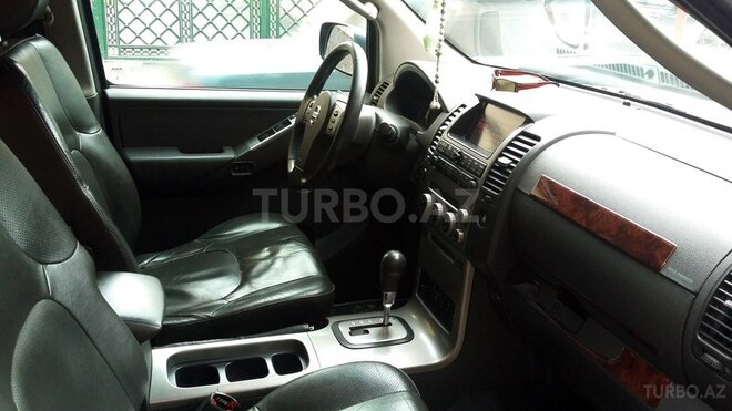 Nissan Pathfinder 2007, 180,000 km - 2.5 л - Qusar