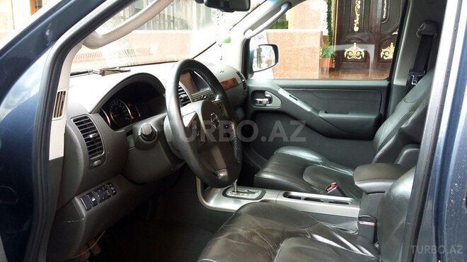 Nissan Pathfinder 2007, 180,000 km - 2.5 л - Qusar