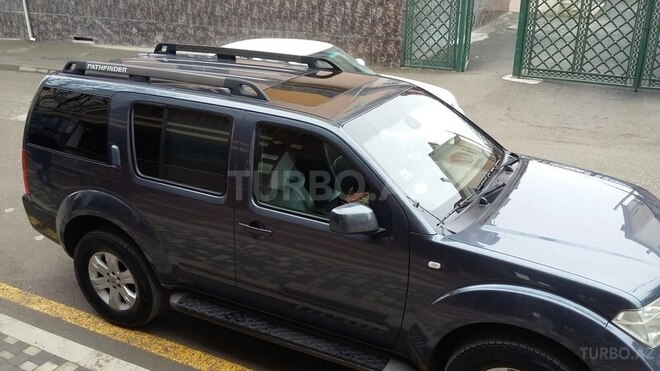 Nissan Pathfinder 2007, 180,000 km - 2.5 л - Qusar