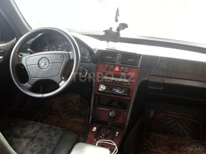 Mercedes C 220 2000, 256,500 km - 2.2 l - Cəlilabad