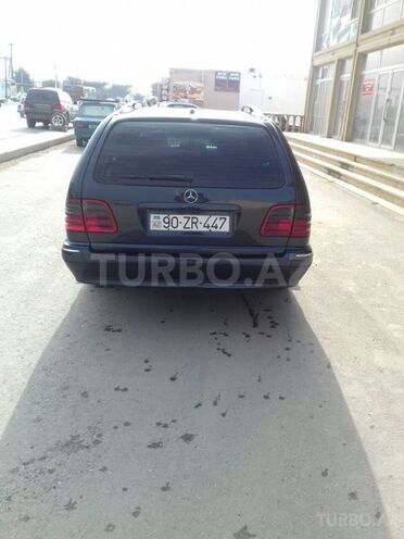 Mercedes E 270 2000, 450,560 km - 0.3 l - Bakı