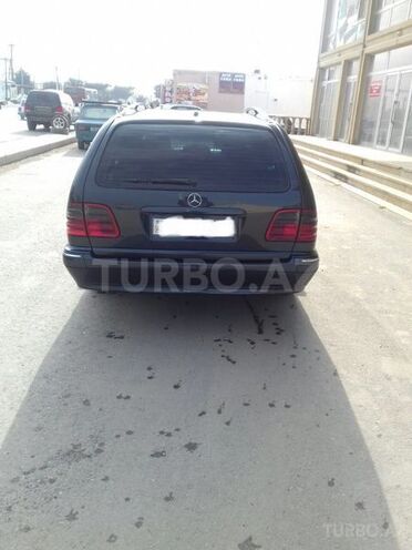 Mercedes E 270 2000, 254,677 km - 2.7 l - Bakı