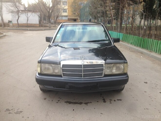 Mercedes 190 1992, 270,000 km - 2.0 l - Sumqayıt