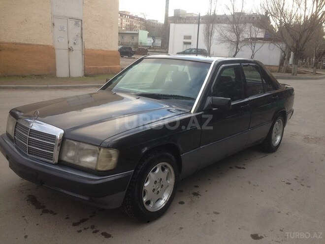 Mercedes 190 1992, 270,000 km - 2.0 l - Sumqayıt