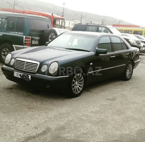 Mercedes E 230 1996, 230,000 km - 2.3 l - Bakı