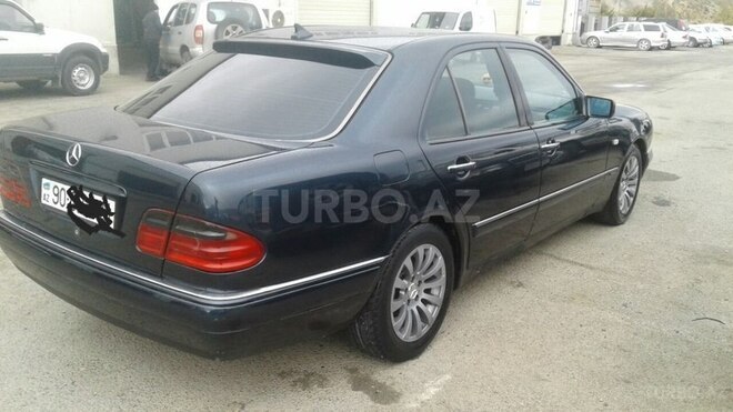 Mercedes E 230 1996, 230,000 km - 2.3 l - Bakı