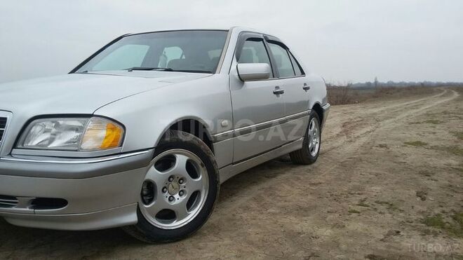 Mercedes C 230 1998, 207,602 km - 2.3 l - Bakı