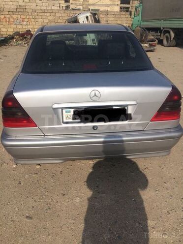 Mercedes C 180 1998, 253,230 km - 1.8 l - Bakı
