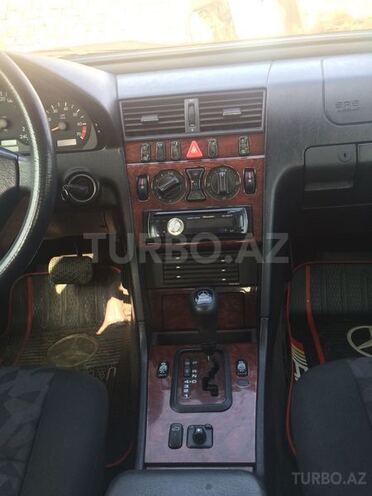 Mercedes C 180 1998, 253,230 km - 1.8 l - Bakı