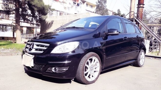 Mercedes B 180 2009, 74,751 km - 1.7 l - Bakı