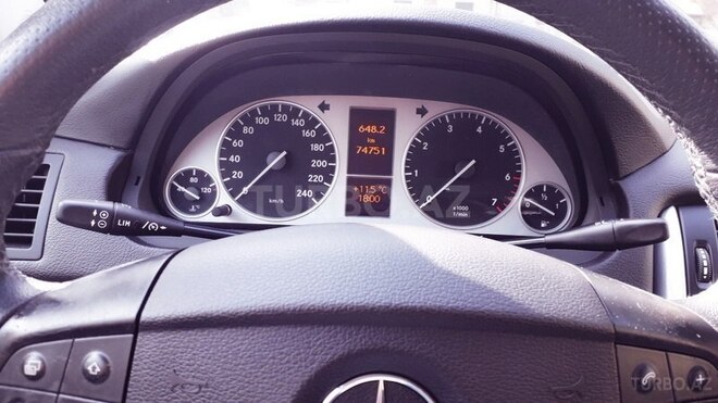 Mercedes B 180 2009, 74,751 km - 1.7 l - Bakı