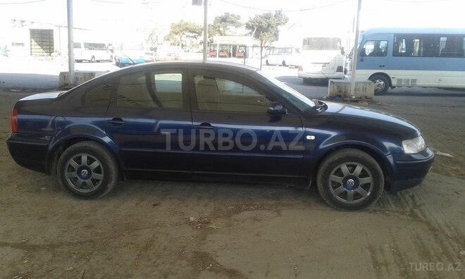 Volkswagen Passat 2000, 346,215 km - 1.6 l - Sumqayıt