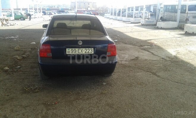 Volkswagen Passat 2000, 346,215 km - 1.6 l - Sumqayıt