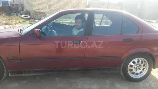 BMW 325 1996, 450,000 km - 2.5 л - Bakı
