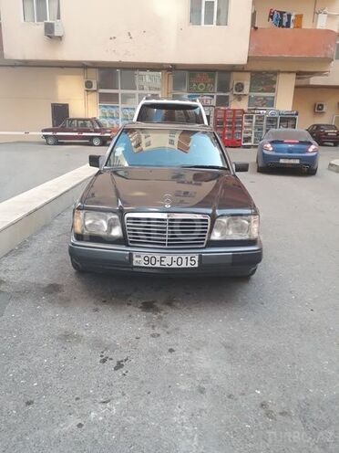 Mercedes E 220 1995, 400,000 km - 0.3 l - Bakı