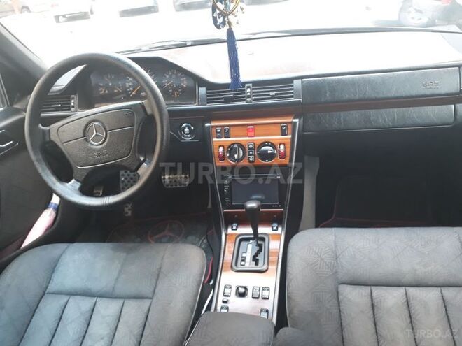 Mercedes E 220 1995, 400,000 km - 0.3 l - Bakı