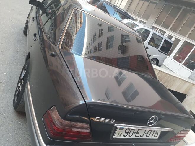 Mercedes E 220 1995, 400,000 km - 0.3 l - Bakı