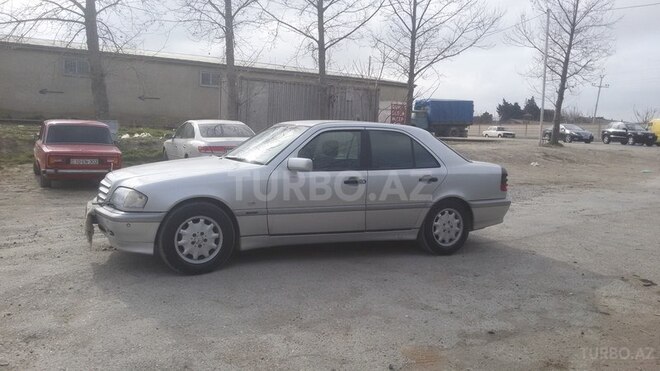 Mercedes C 240 1998, 225,700 km - 2.4 l - Xırdalan