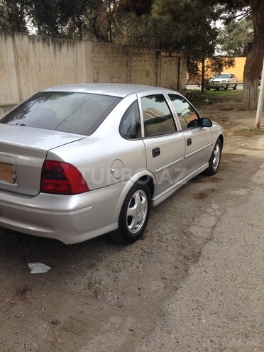 Opel Vectra 2000, 182,000 km - 2.0 l - Bakı