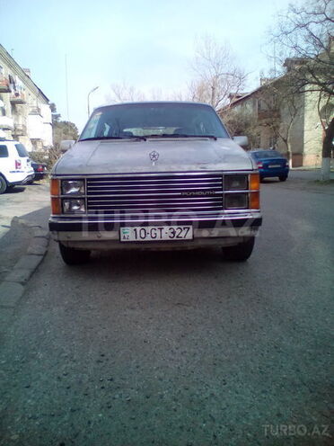 Chrysler Voyager 1986, 369,585 km - 2.4 l - Sumqayıt