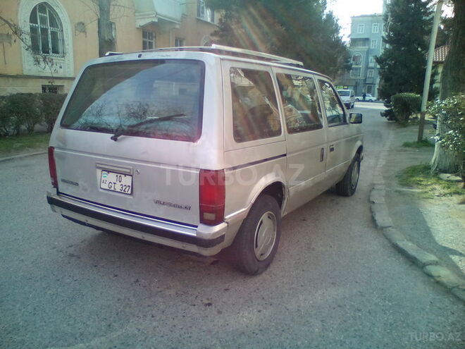 Chrysler Voyager 1986, 369,585 km - 2.4 l - Sumqayıt