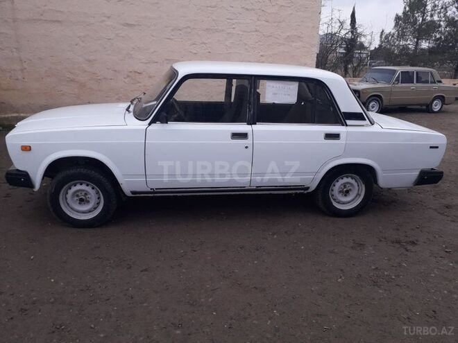 LADA (VAZ) 2107 2004, 51,578 km - 1.6 l - Salyan