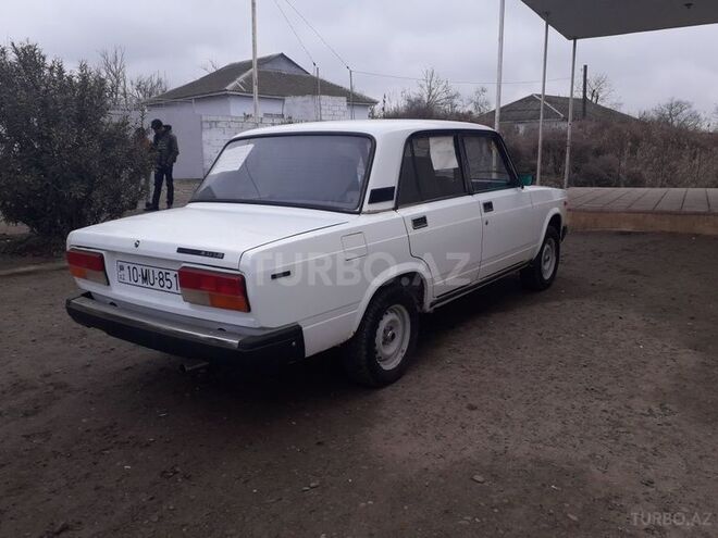 LADA (VAZ) 2107 2004, 51,578 km - 1.6 l - Salyan