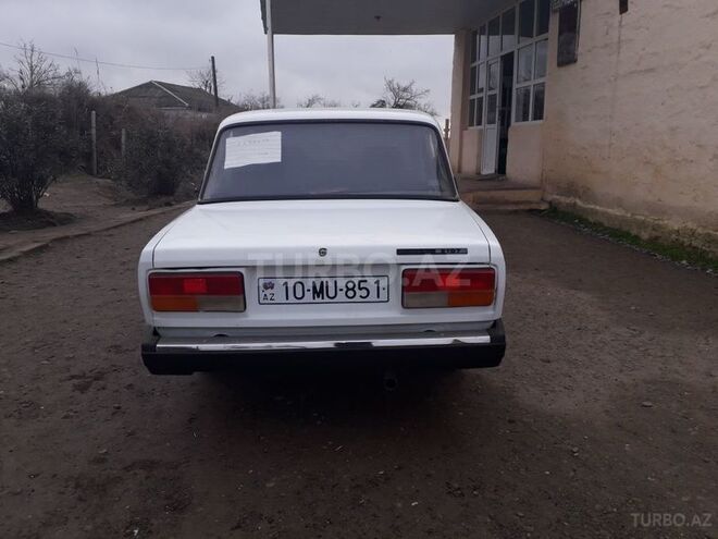 LADA (VAZ) 2107 2004, 51,578 km - 1.6 l - Salyan