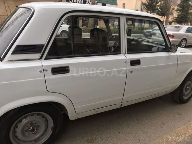 LADA (VAZ) 2107 2004, 32,541 km - 1.5 л - Yevlax