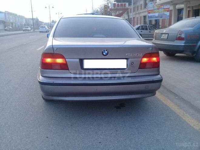 BMW 520 1996, 456,000 km - 2.0 l - Quba