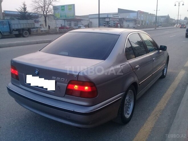 BMW 520 1996, 456,000 km - 2.0 l - Quba