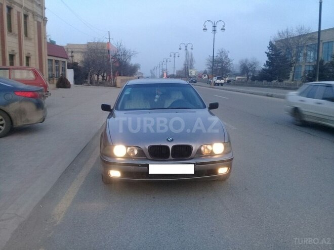 BMW 520 1996, 456,000 km - 2.0 l - Quba