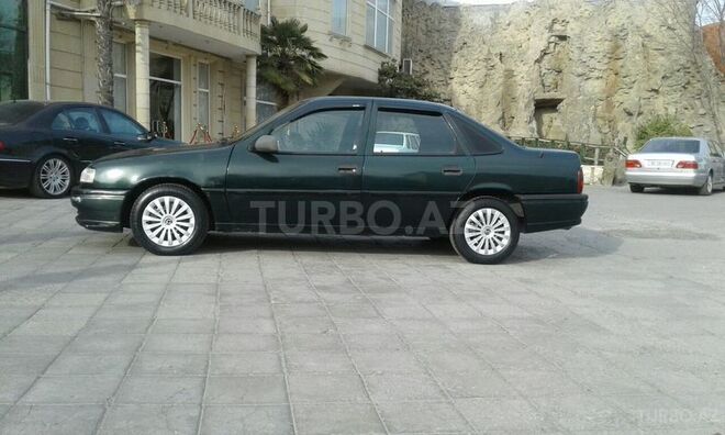 Opel Vectra 1994, 160,000 km - 1.7 l - Bakı