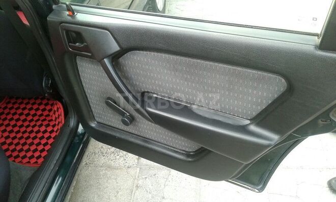 Opel Vectra 1994, 160,000 km - 1.7 l - Bakı