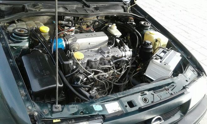 Opel Vectra 1994, 160,000 km - 1.7 l - Bakı