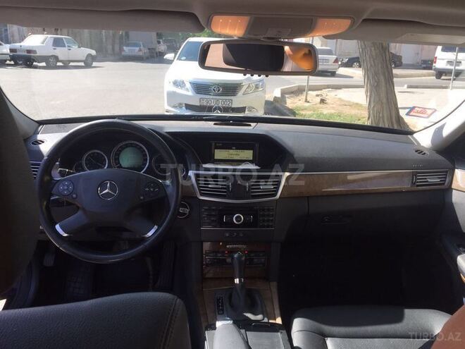 Mercedes E 220 2010, 230,000 km - 2.2 л - Bakı
