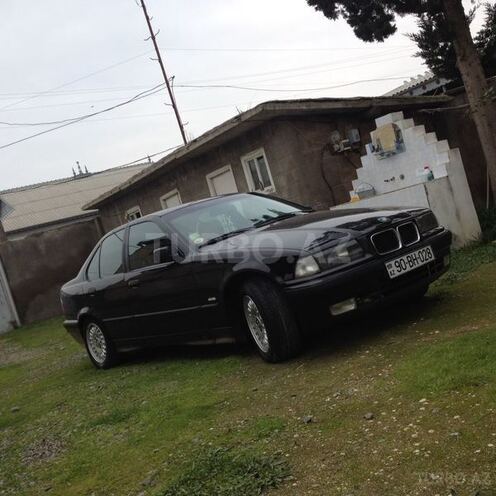 BMW 318 1996, 500,000 km - 1.8 л - Bakı