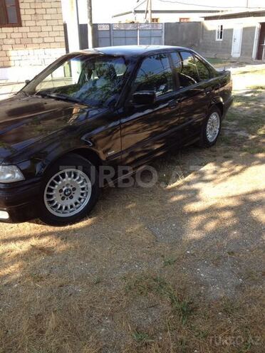 BMW 318 1996, 500,000 km - 1.8 л - Bakı