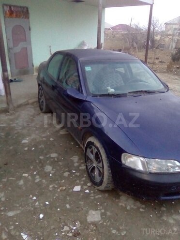 Opel Vectra 1999, 302,650 km - 1.6 l - Gədəbəy