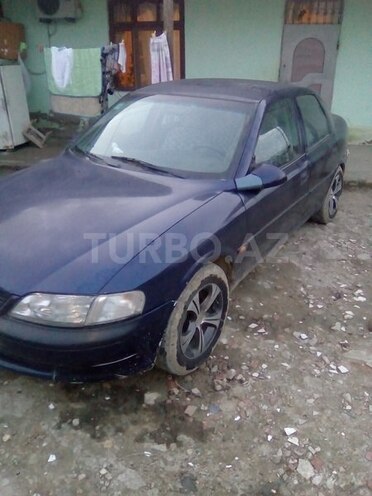 Opel Vectra 1999, 302,650 km - 1.6 l - Gədəbəy